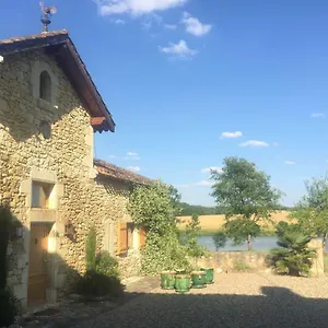  Hébergement de vacances Le Cézan