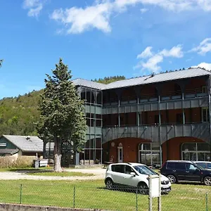  Appartement Résidence Les Mélèzes De Prades Ariège